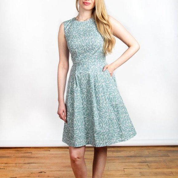 Océanite Dress in Cedar Sage - Picture 6 of 6